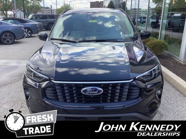 Certified 2023 Ford Escape Platinum AWD/4WD image 7