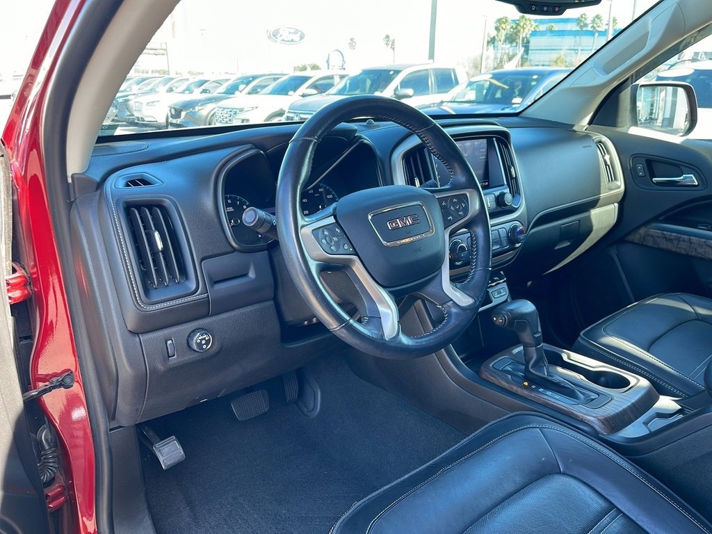 Used 2021 GMC Canyon Denali image 11