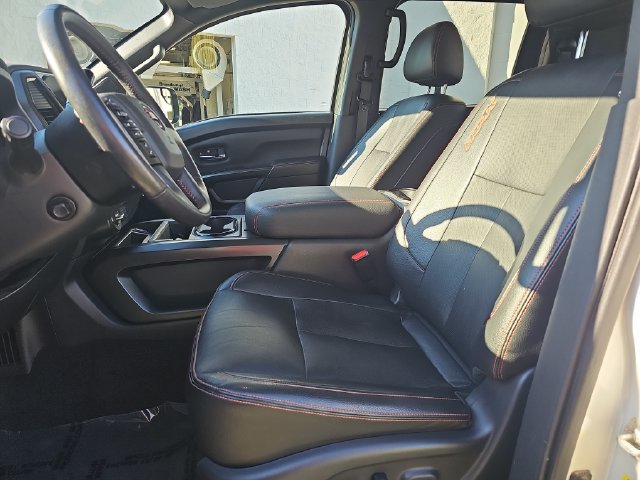 Used 2023 Nissan Titan PRO-4X w/ Pro-4x Convenience Package AWD/4WD image 14