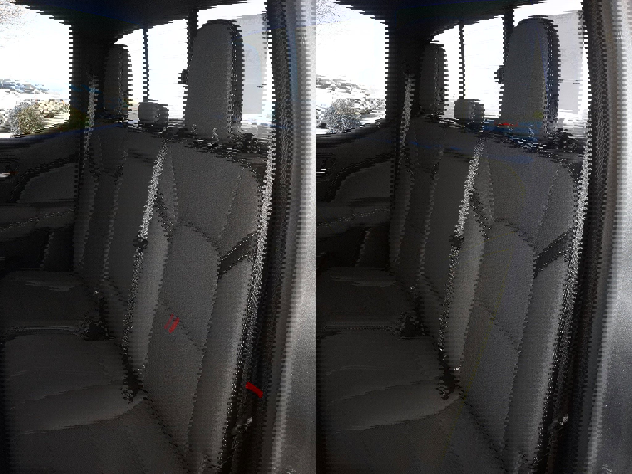 Used 2025 Chevrolet Colorado ZR2 w/ Technology Package image 38