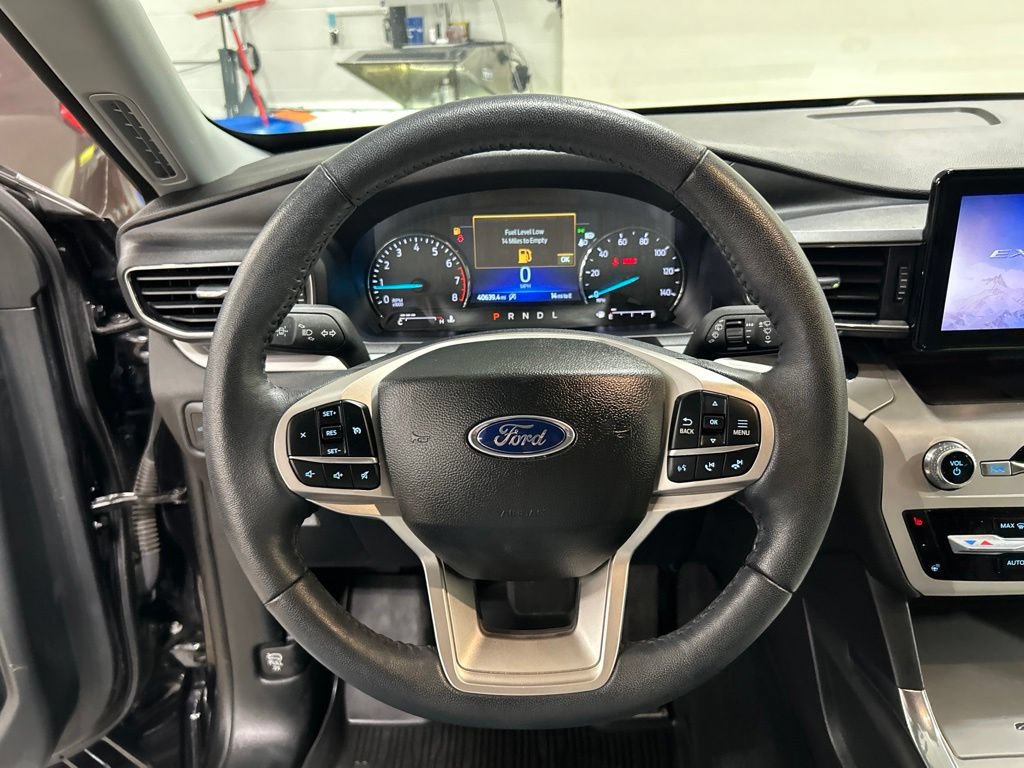 Certified 2023 Ford Explorer XLT w/ Equipment Group 202A AWD/4WD image 16