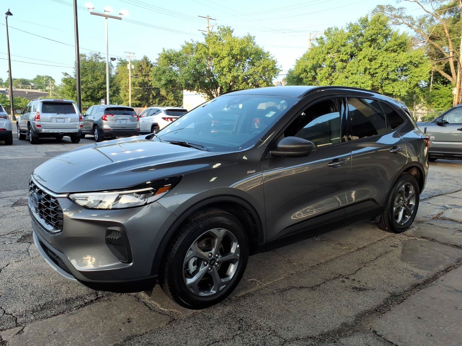 Certified 2025 Ford Escape ST-Line AWD/4WD image 6