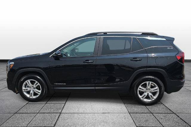 Used 2023 GMC Terrain SLE w/ Driver Convenience Package FWD image 8