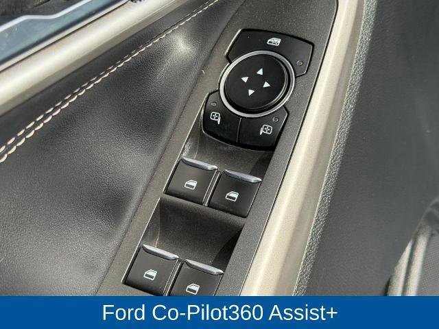 Certified 2022 Ford Explorer XLT w/ Equipment Group 202A image 15