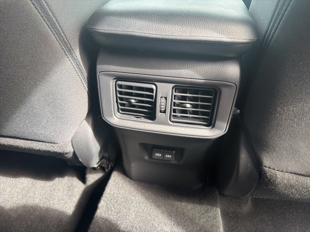 Used 2023 Toyota RAV4 XLE AWD/4WD image 42