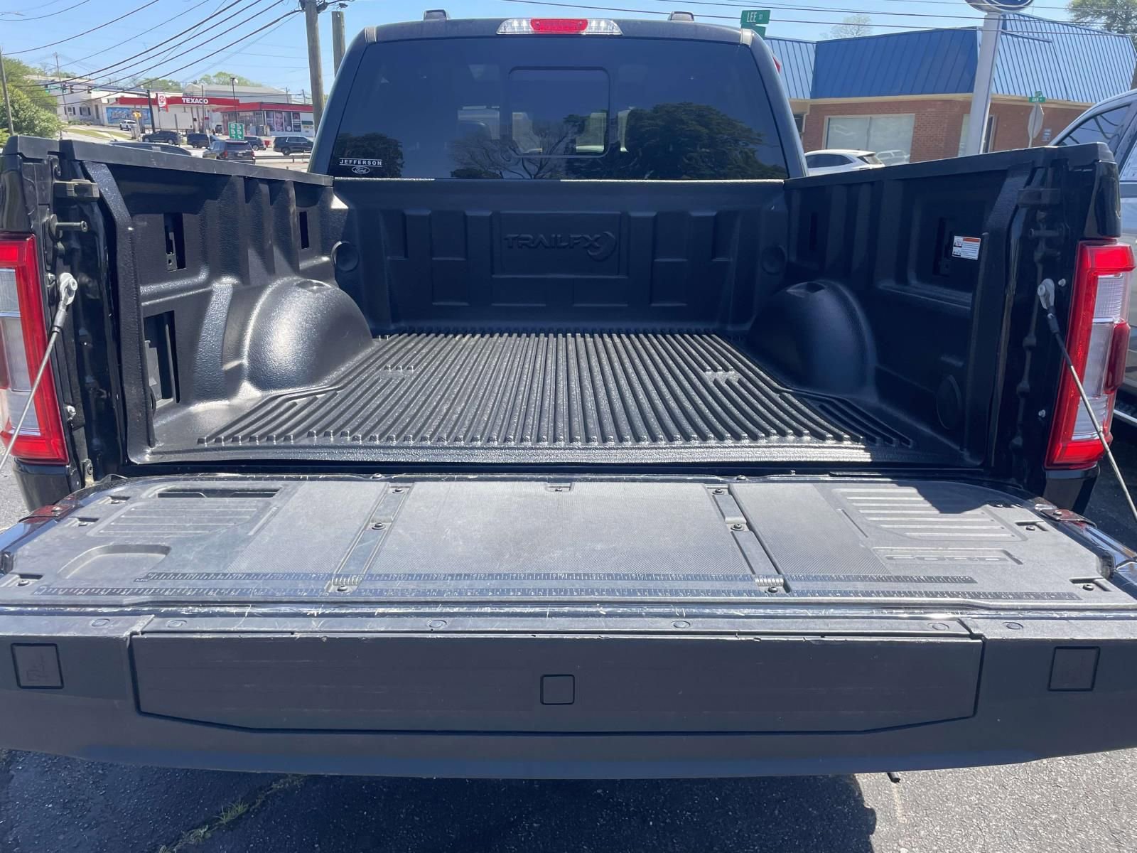 Certified 2023 Ford F150 Lariat image 30