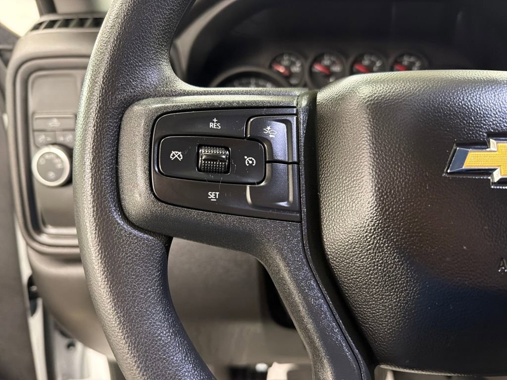 Used 2025 Chevrolet Silverado 1500 Custom image 20