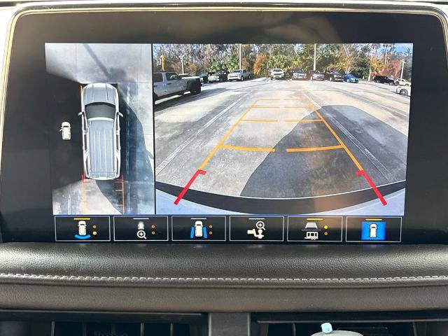 Used 2021 GMC Yukon XL SLT w/ SLT Luxury Plus Package image 19