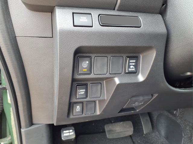 Used 2024 Nissan Frontier SV w/ SV Convenience Package RWD image 14