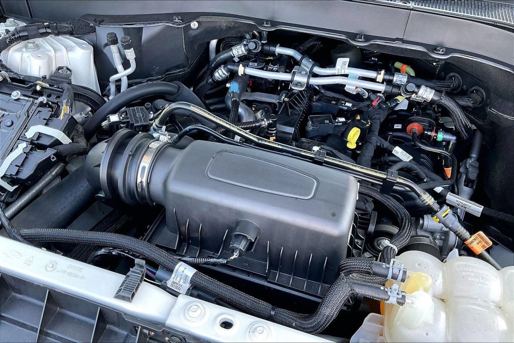 Certified 2023 Ford Explorer XLT w/ Equipment Group 202A RWD image 35