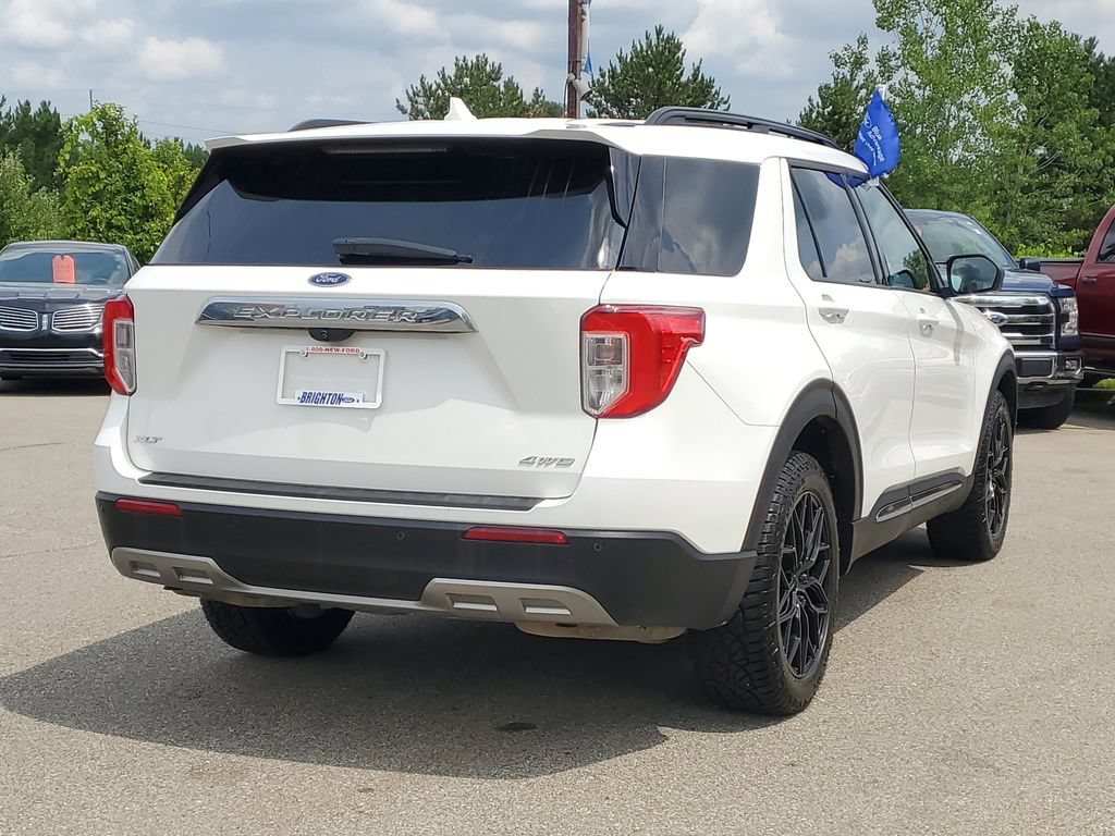 Certified 2022 Ford Explorer XLT w/ Equipment Group 202A AWD/4WD image 4
