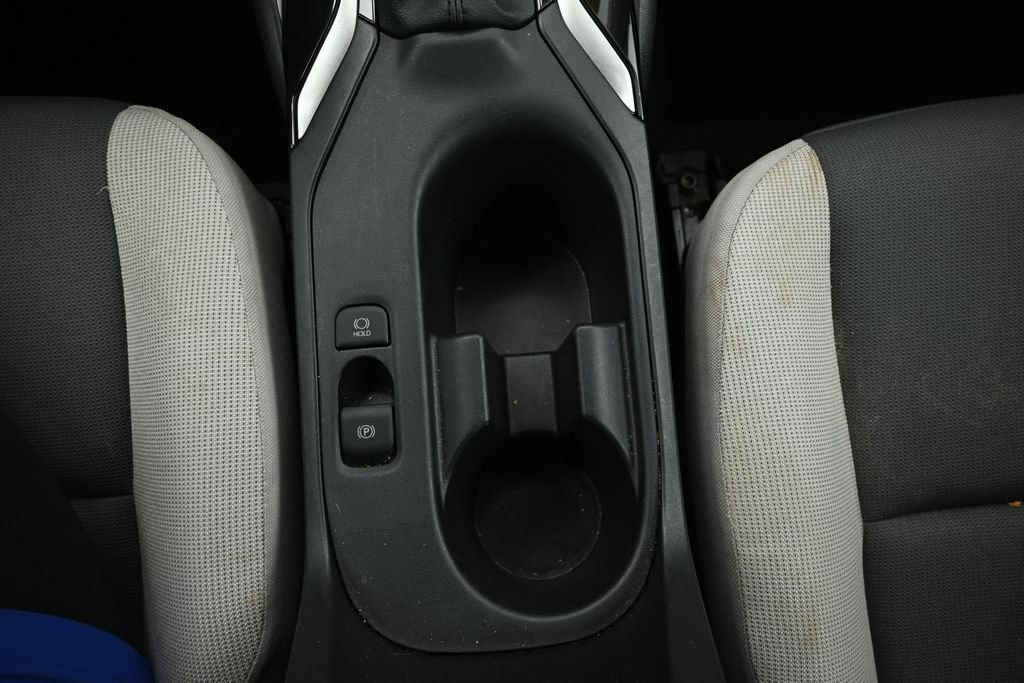 Used 2025 Toyota Corolla LE w/ Convenience Package FWD image 31