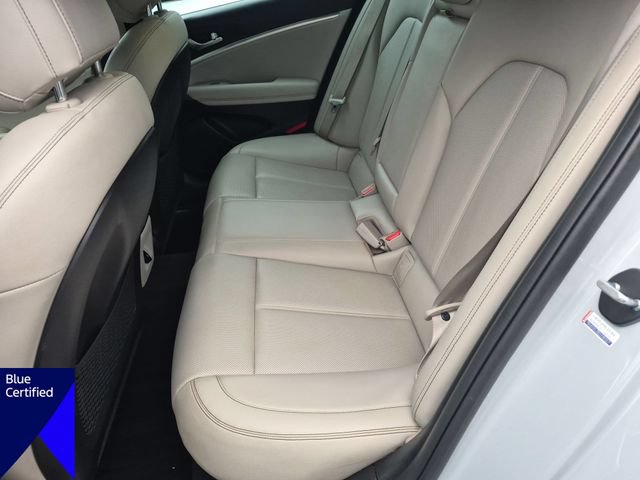 Used 2022 Genesis G70 2.0T RWD image 31