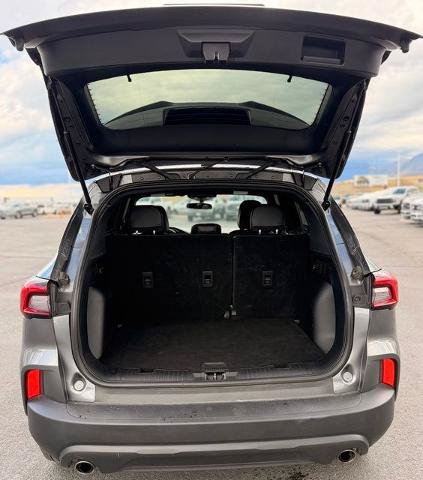 Certified 2025 Ford Escape ST-Line AWD/4WD image 10