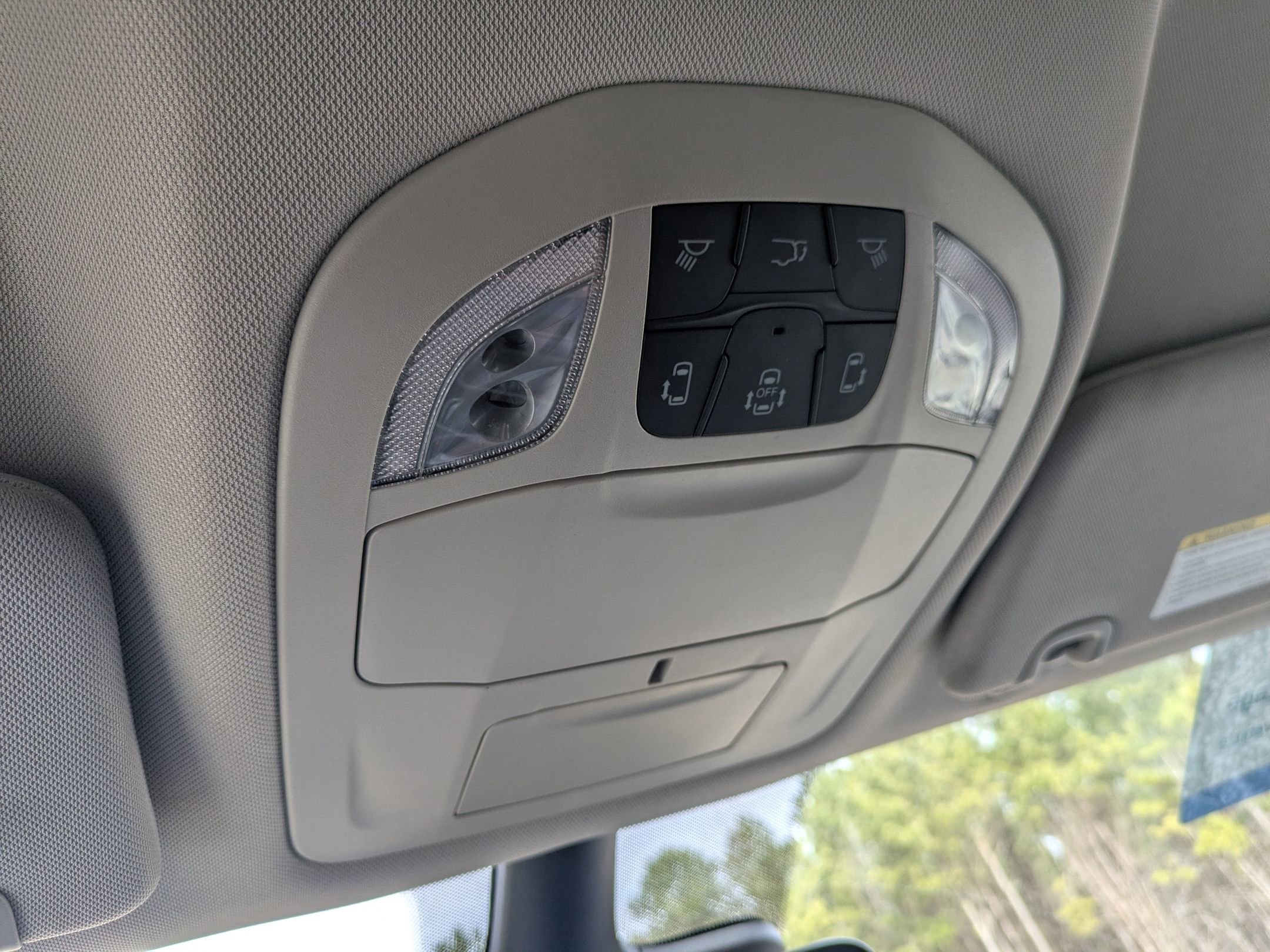 Used 2023 Chrysler Pacifica Touring-L image 23