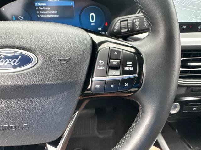 Certified 2023 Ford Escape Platinum w/ Premium Technology Package AWD/4WD image 21