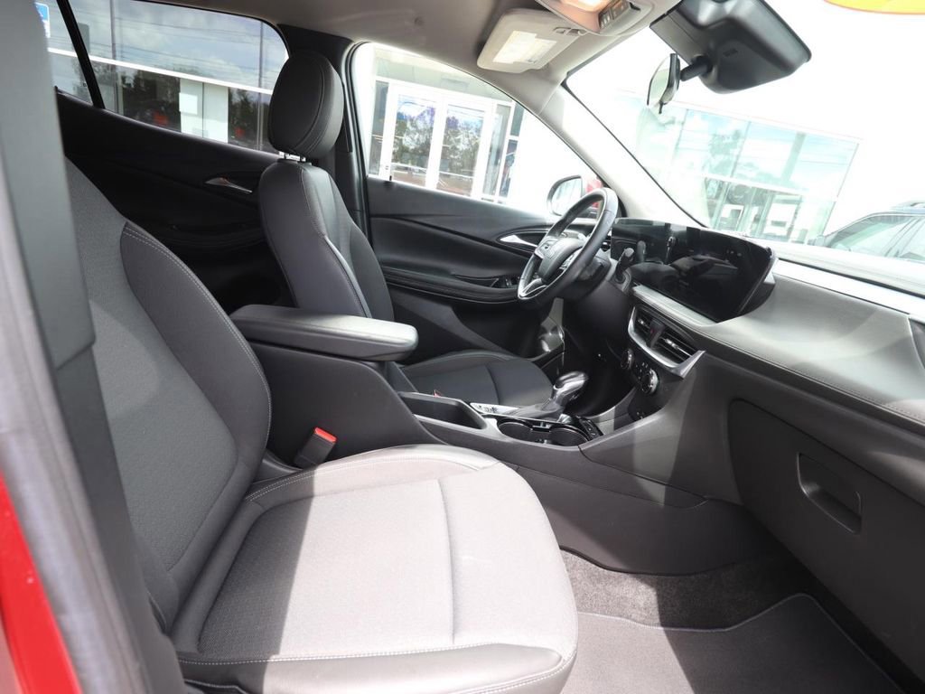 Used 2024 Buick Encore GX Preferred image 15