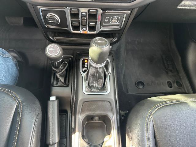 Used 2025 Jeep Gladiator Sport AWD/4WD image 23