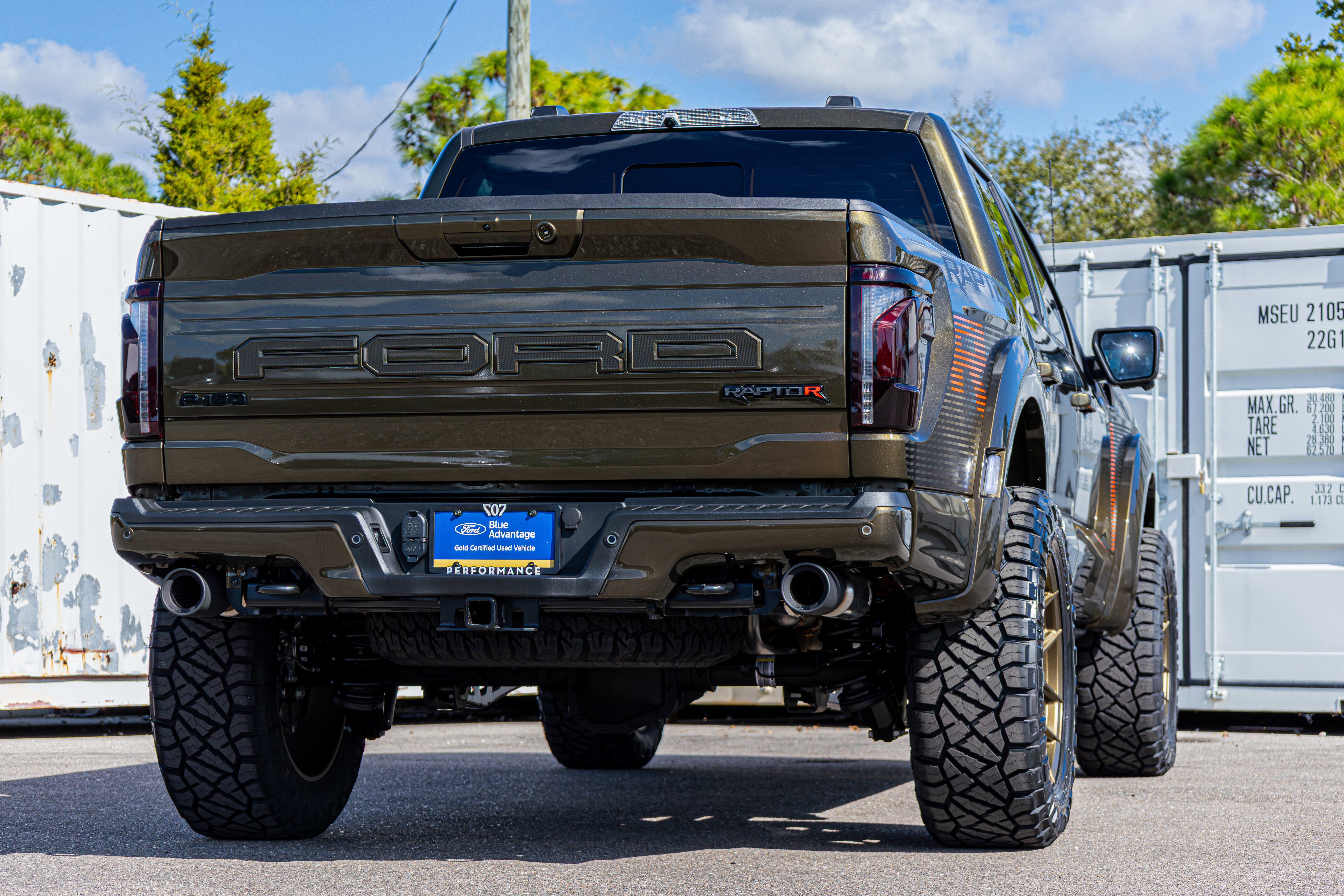 Certified 2025 Ford F150 Raptor w/ Equipment Group 803A Raptor R video 3