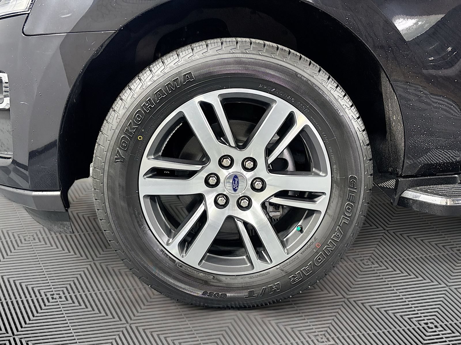 Certified 2023 Ford Expedition Max Limited RWD image 34