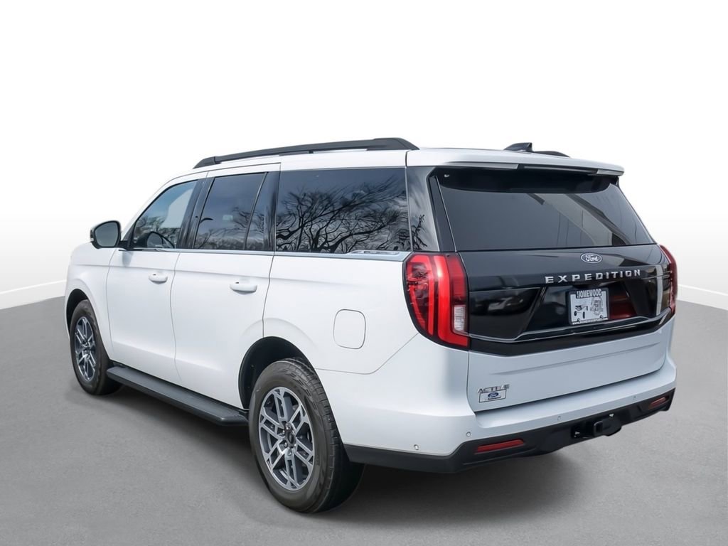 Certified 2025 Ford Expedition Active AWD/4WD image 6