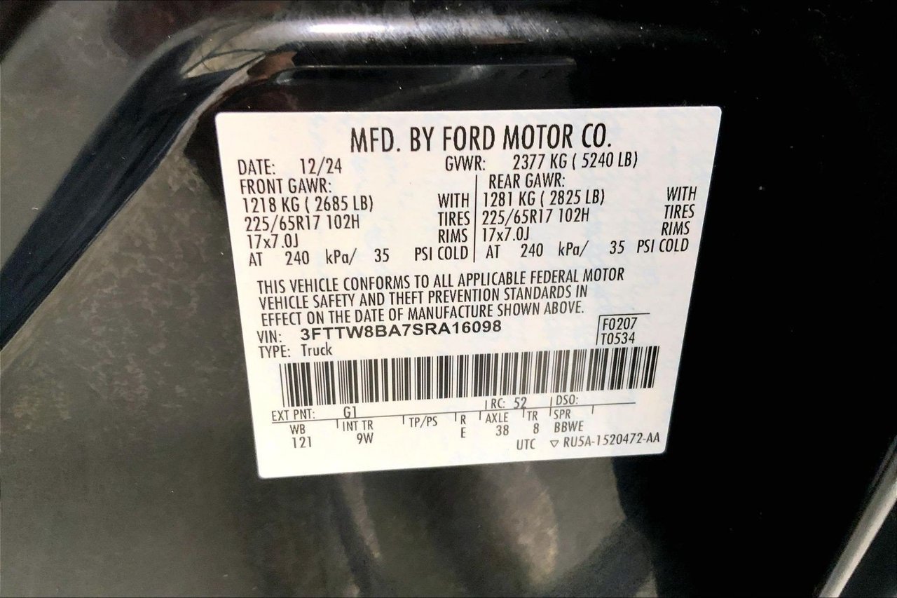 Certified 2025 Ford Maverick XL w/ Equipment Group 102A AWD/4WD image 33