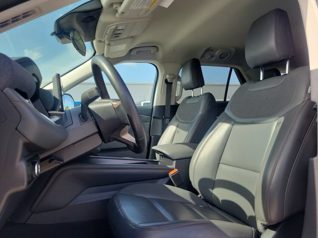 Certified 2025 Ford Explorer Active w/ Active Comfort Package RWD image 20