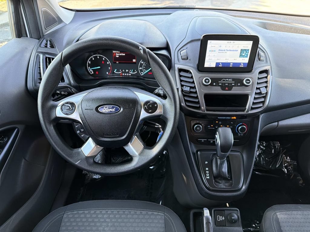 Certified 2023 Ford Transit Connect XLT FWD image 10