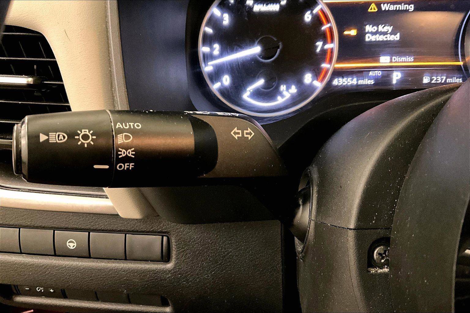 Used 2021 Nissan Rogue SV image 30