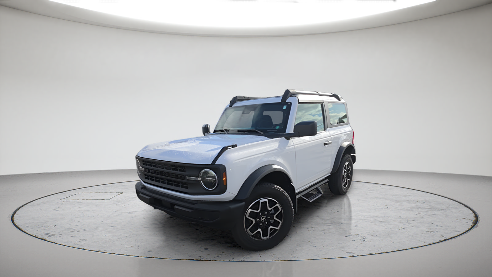 Certified 2022 Ford Bronco 2-Door AWD/4WD image 1