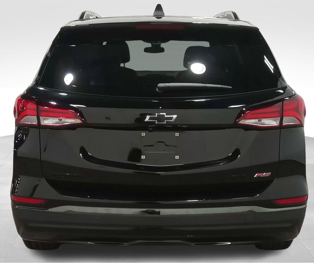 Used 2023 Chevrolet Equinox RS AWD/4WD image 4