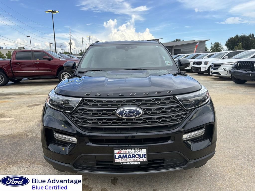 Certified 2024 Ford Explorer XLT w/ Equipment Group 202A RWD image 4