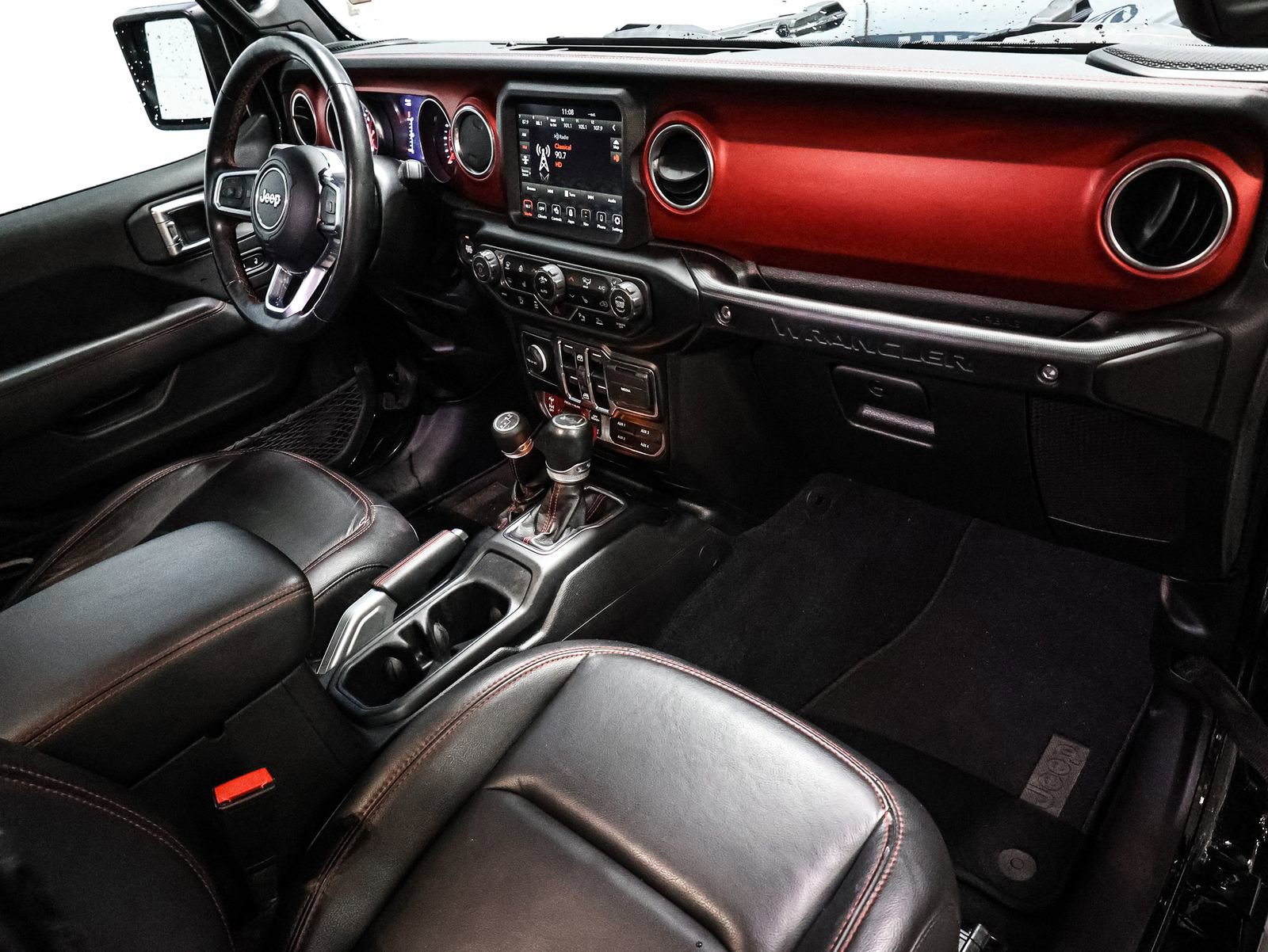 Used 2022 Jeep Wrangler Unlimited Rubicon w/ Cold Weather Group image 26