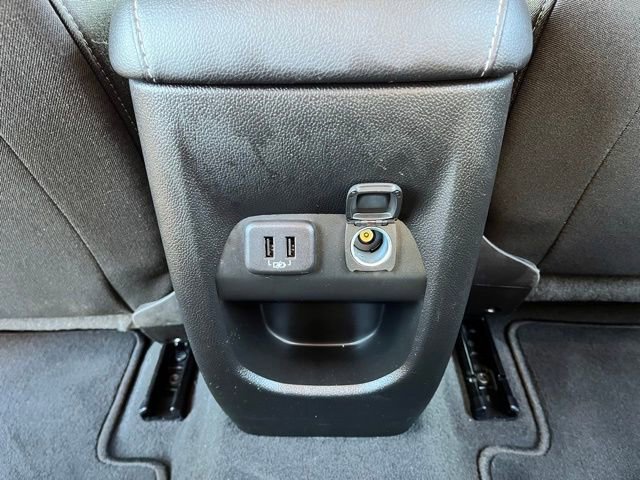 Used 2022 Chevrolet Colorado LT w/ LT Convenience Package image 19