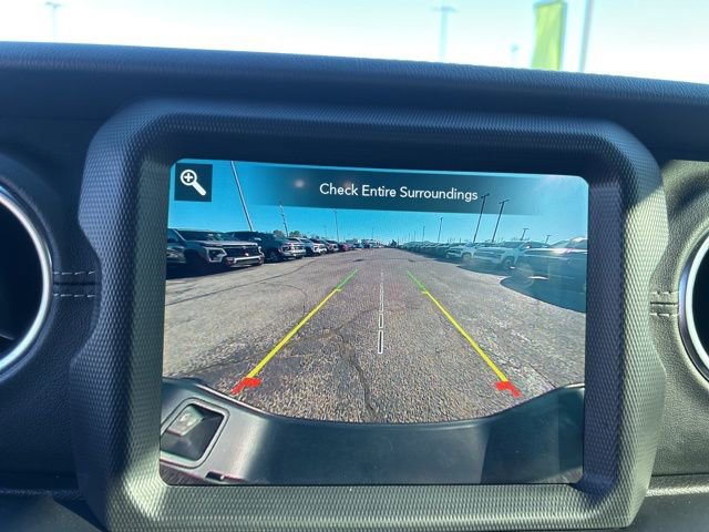Used 2021 Jeep Gladiator Overland w/ Popular Equipment Package AWD/4WD image 21