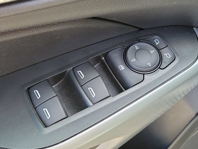 Used 2024 Chevrolet Trax RS w/ Driver Confidence Package FWD image 16
