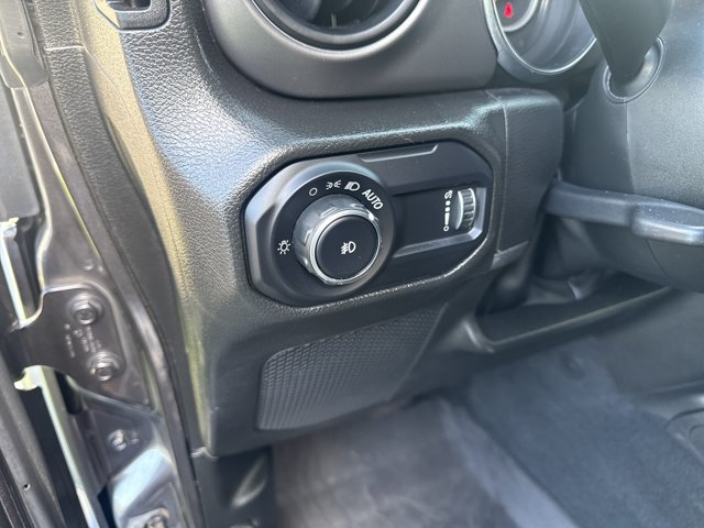 Used 2023 Jeep Wrangler Sport AWD/4WD image 14