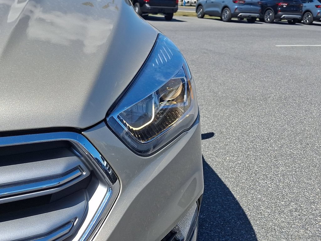 Certified 2017 Ford Escape Titanium AWD/4WD image 9