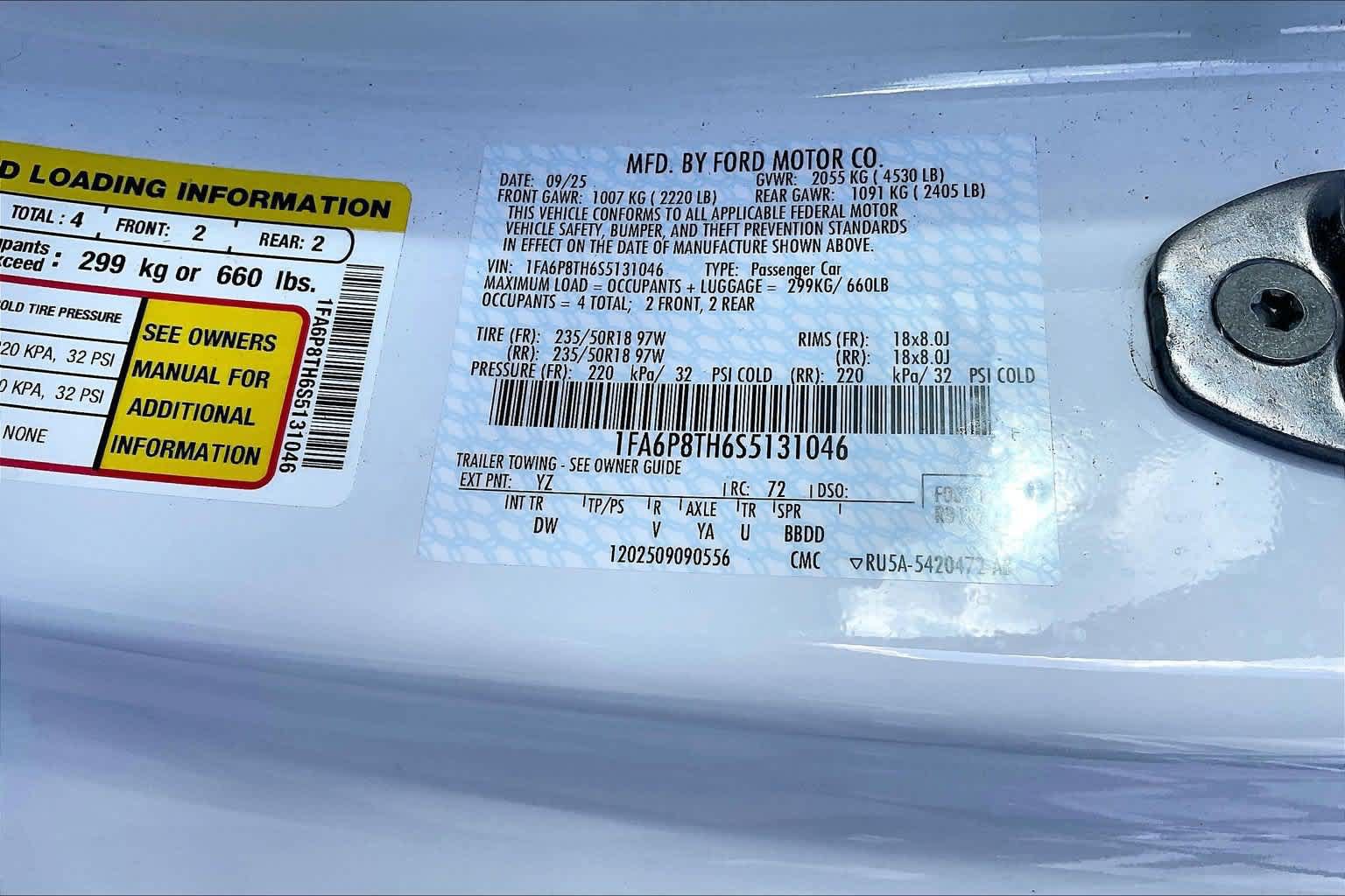Certified 2025 Ford Mustang Coupe RWD image 19
