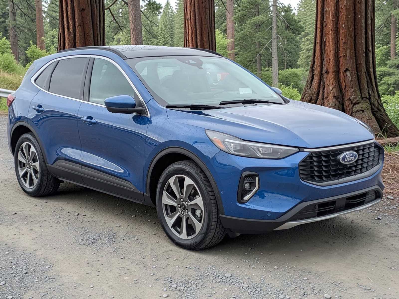 Certified 2023 Ford Escape Platinum w/ Premium Technology Package AWD/4WD image 8