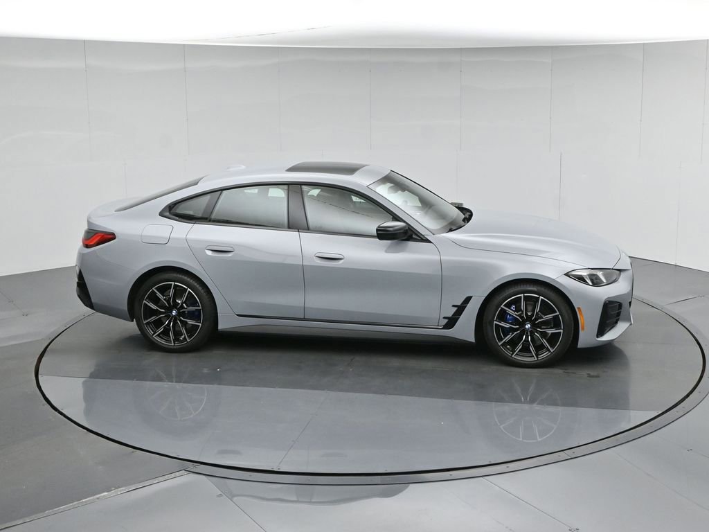 Used 2025 BMW i4 eDrive40 w/ M Sport Package image 11