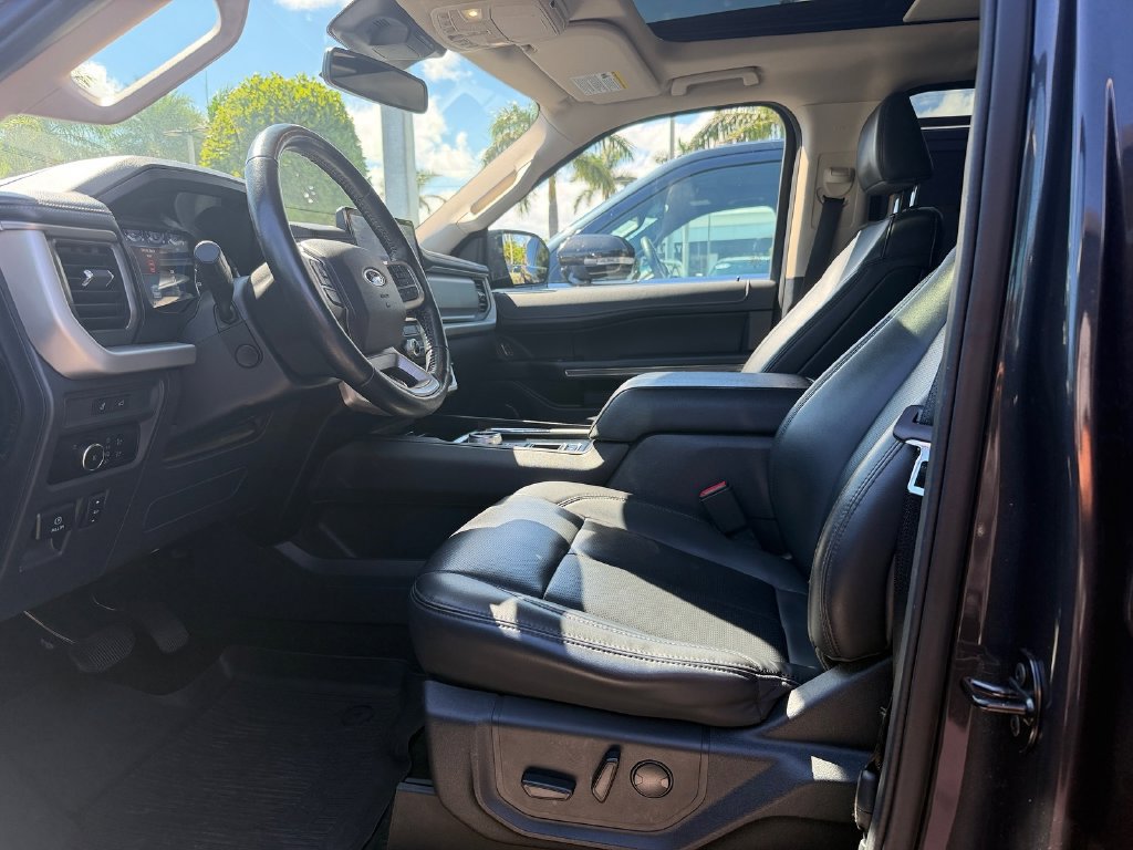 Certified 2023 Ford Expedition Max XLT RWD image 7
