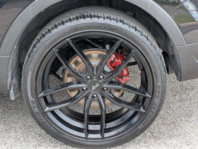 Certified 2019 Ford Explorer XLT w/ Equipment Group 202A FWD image 23