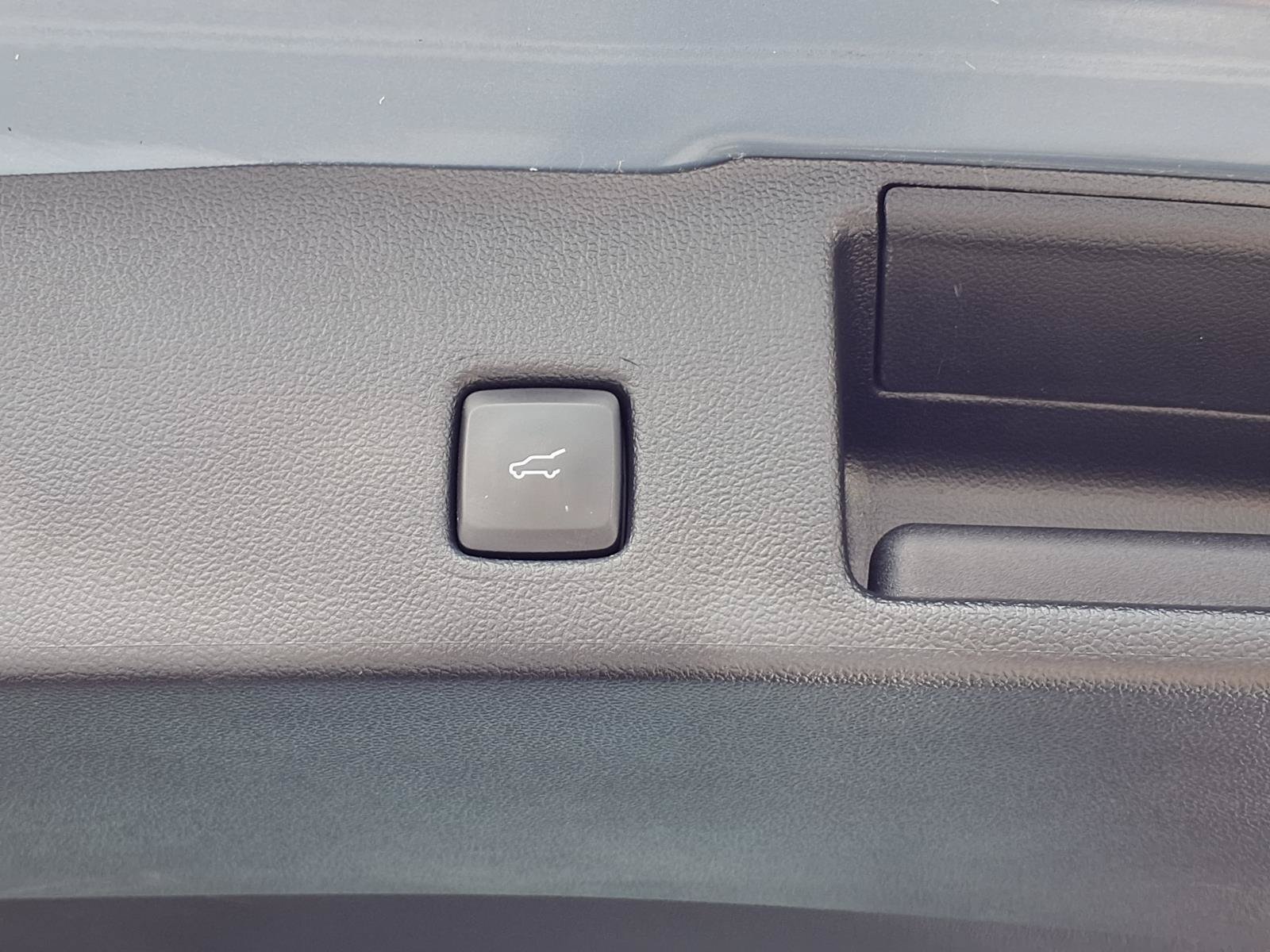 Certified 2023 Ford Escape Active AWD/4WD image 21