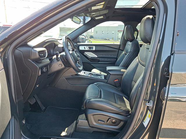 Certified 2023 Ford Explorer ST w/ Equipment Group 401A AWD/4WD image 17
