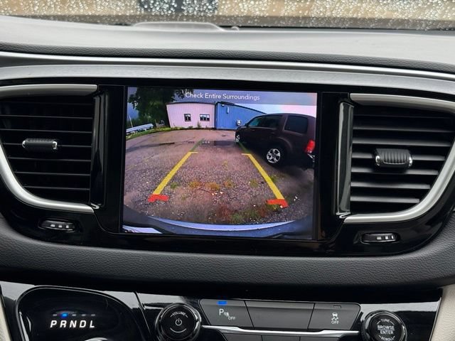Used 2019 Chrysler Pacifica Touring Plus FWD image 4