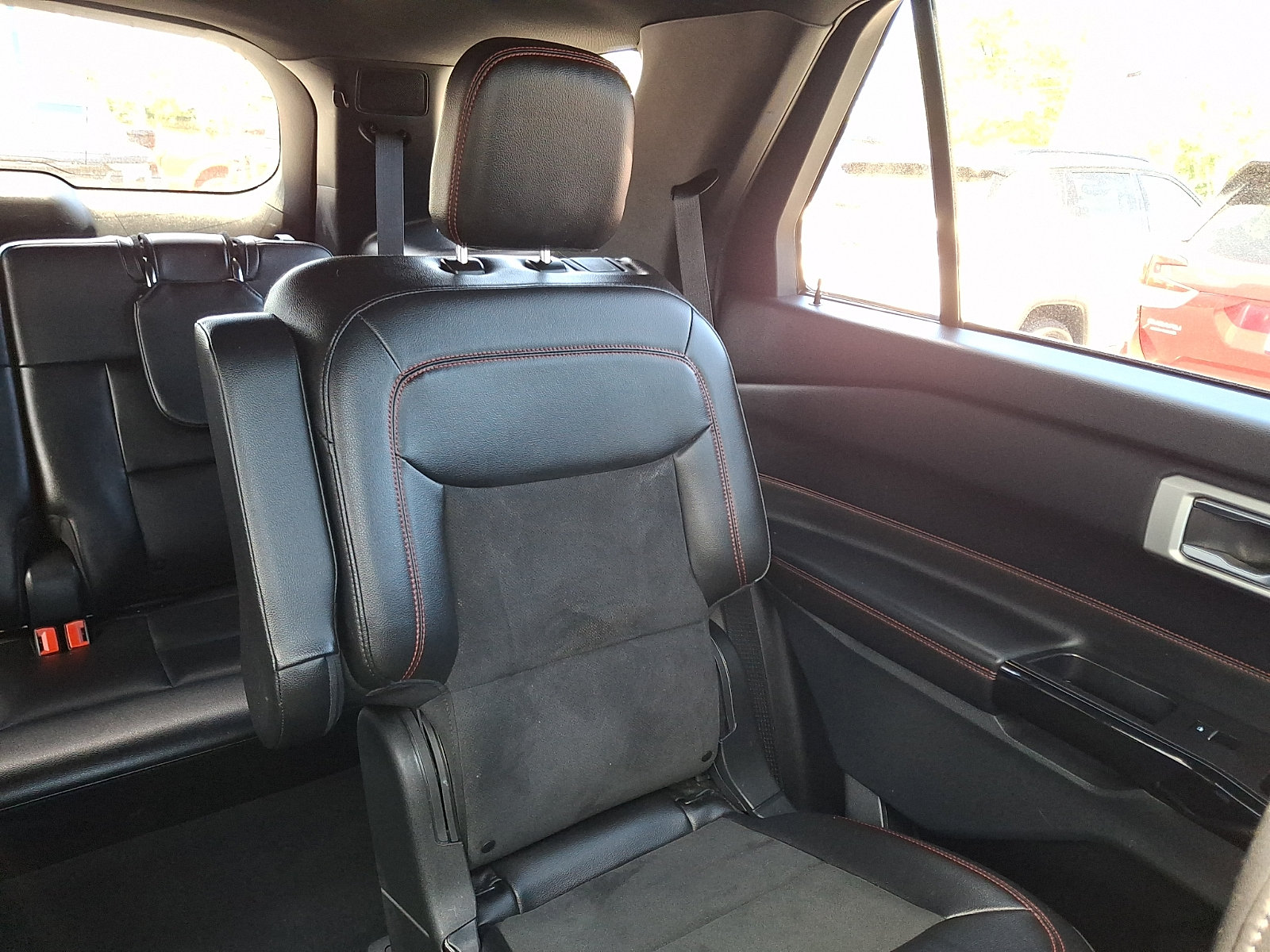 Certified 2023 Ford Explorer ST-Line w/ Class IV Trailer Tow Package AWD/4WD image 20