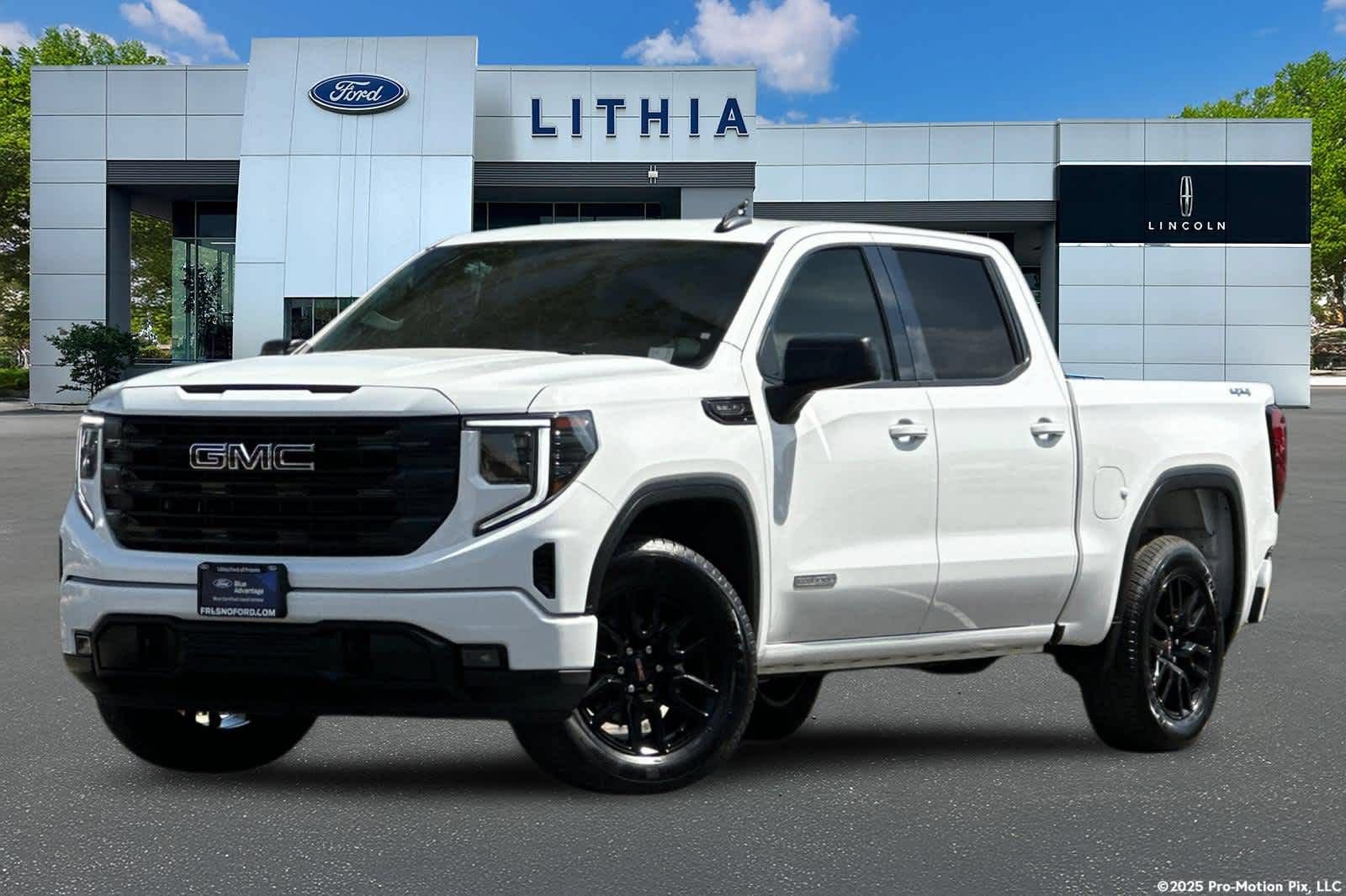 Used 2026 GMC Sierra 1500 Elevation AWD/4WD image 1
