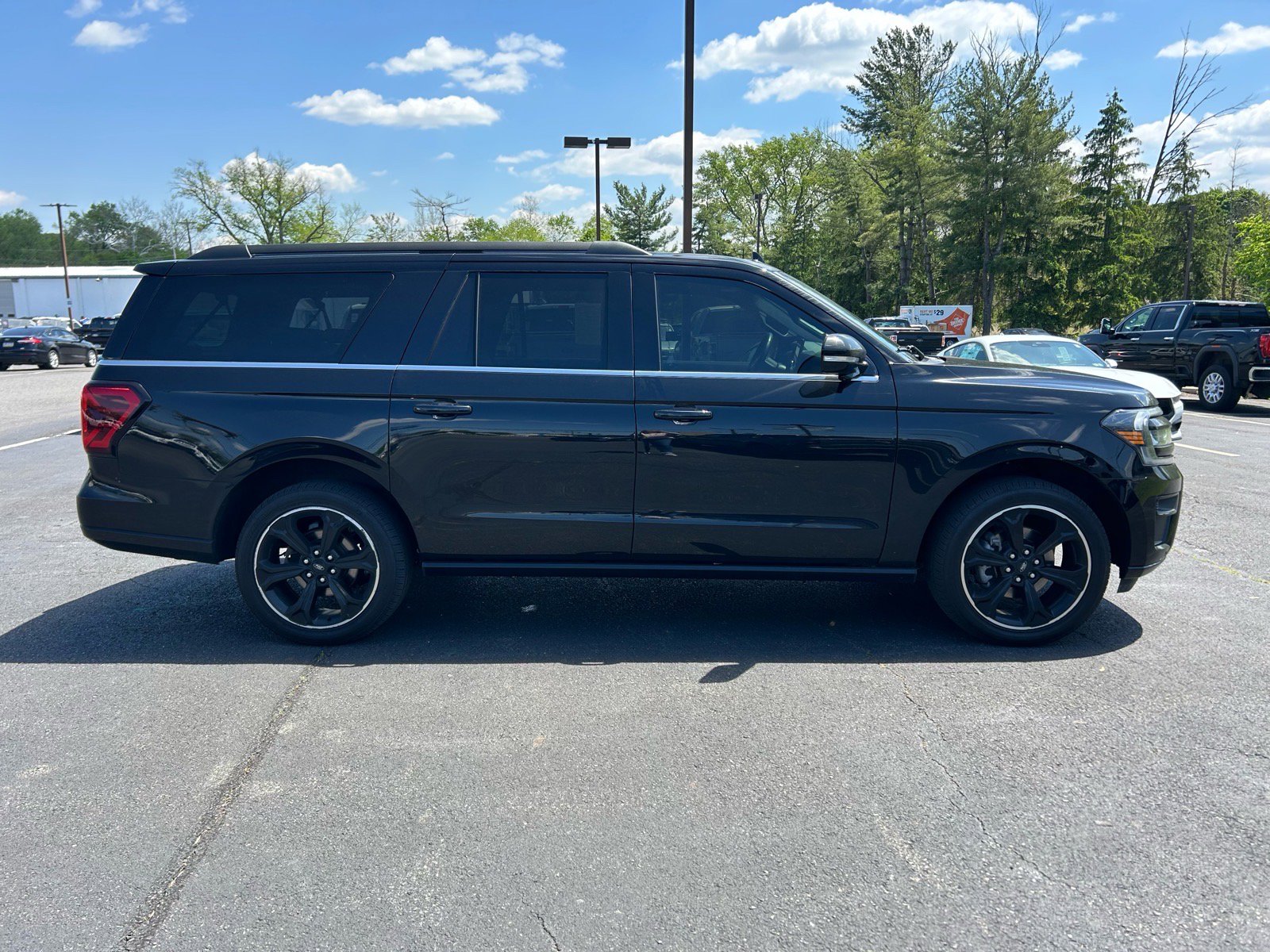 Certified 2022 Ford Expedition Max Limited AWD/4WD image 4