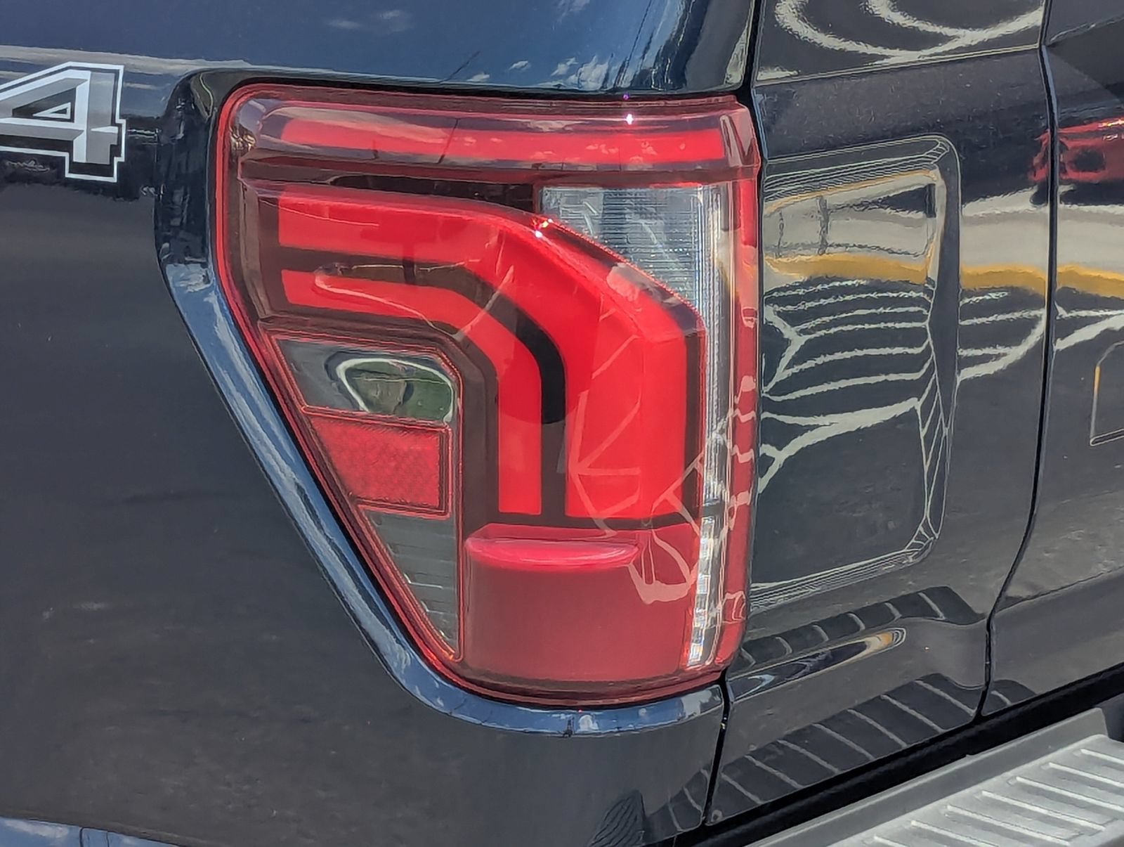 Certified 2025 Ford F150 Lariat w/ Equipment Group 501A Mid AWD/4WD image 13